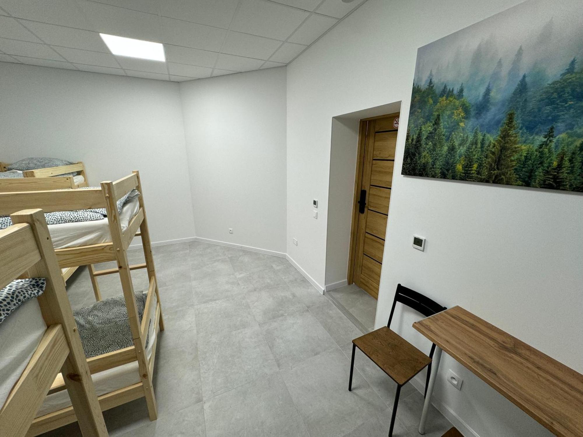 Green Hostel Katowice - 24H Parking Экстерьер фото