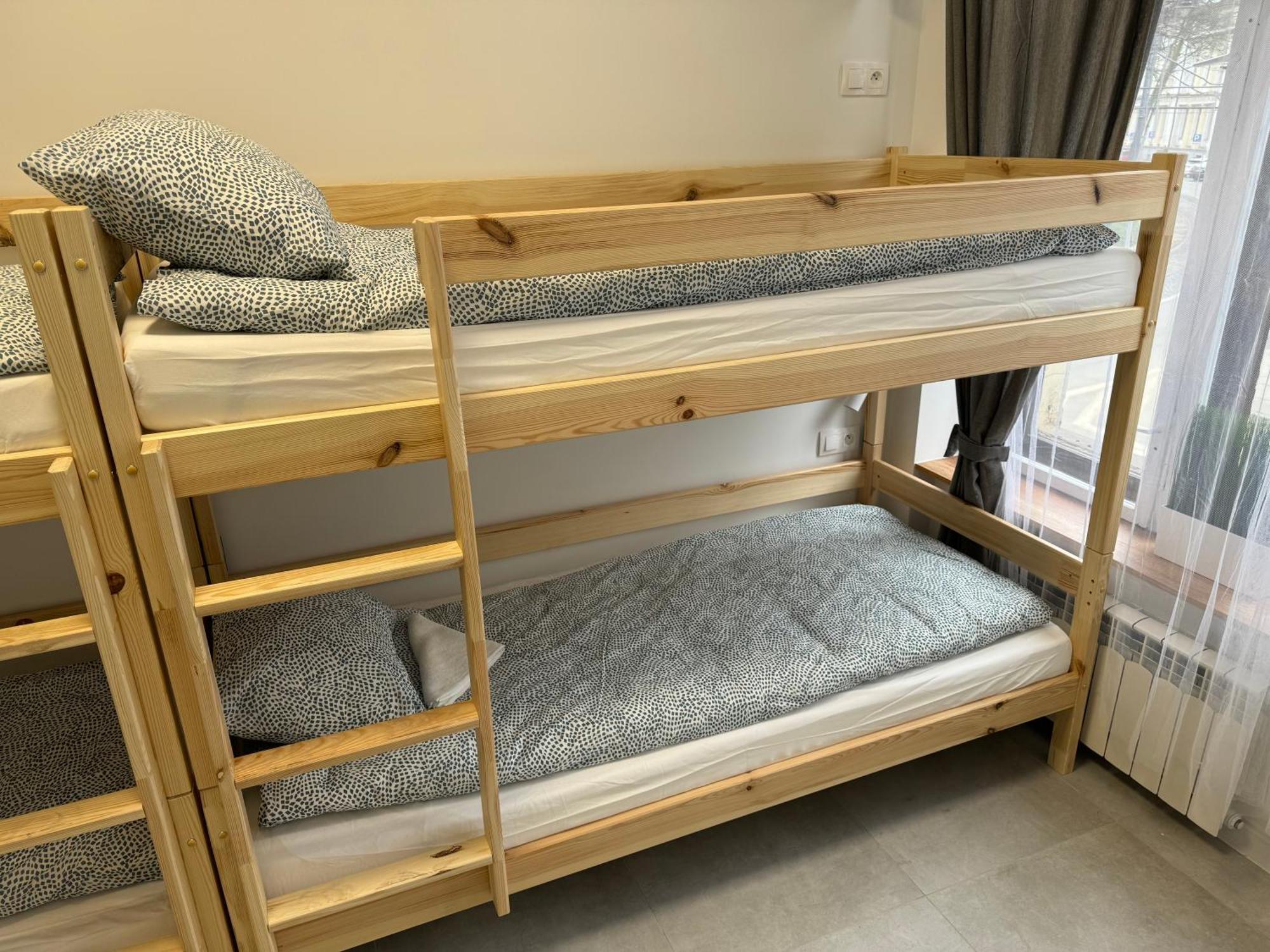 Green Hostel Katowice - 24H Parking Экстерьер фото
