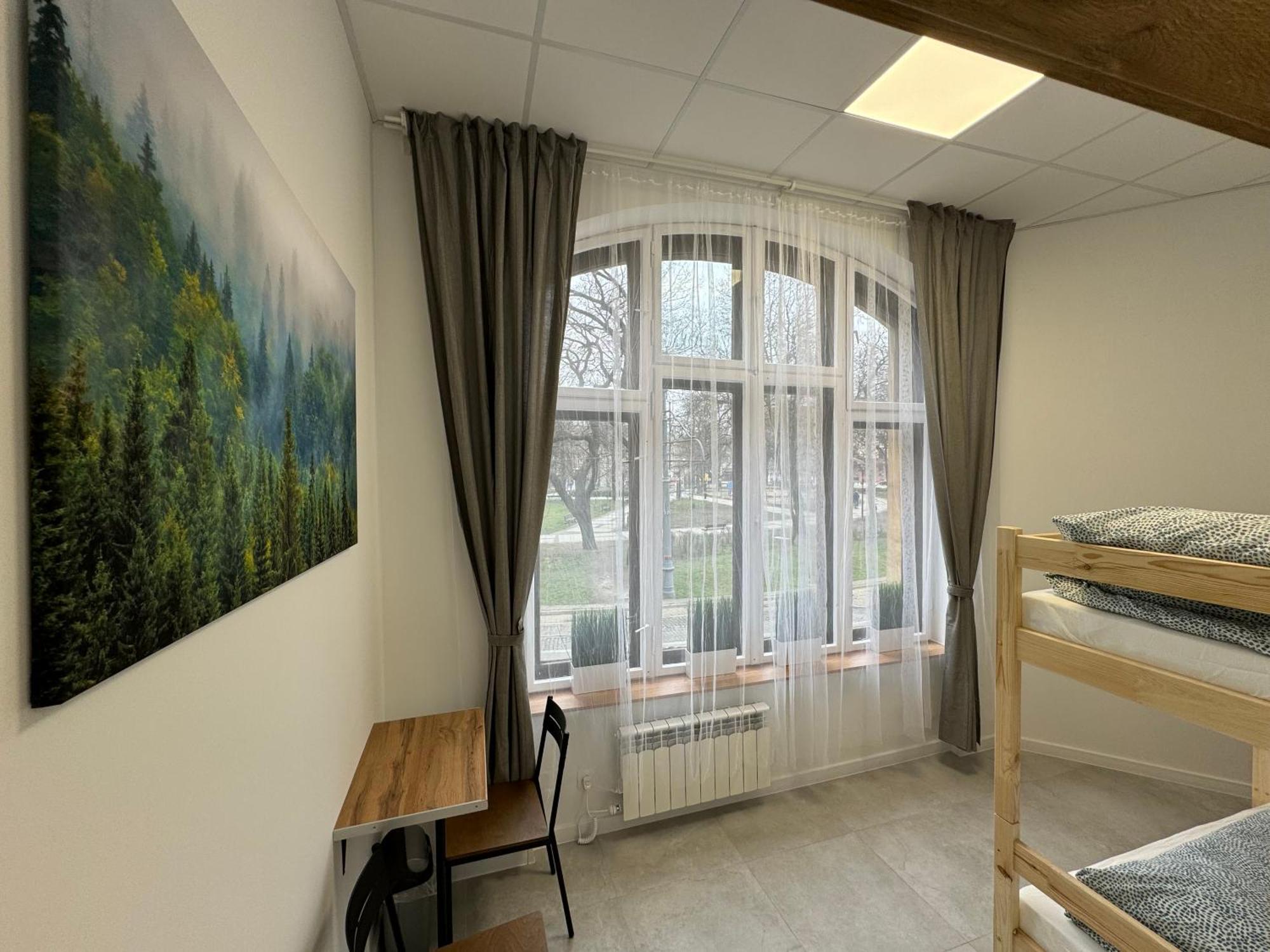 Green Hostel Katowice - 24H Parking Экстерьер фото
