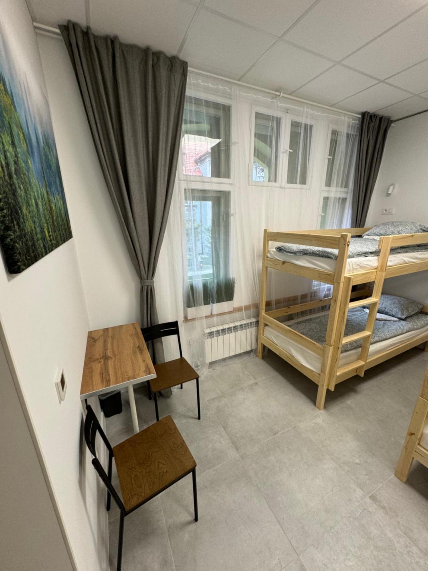 Green Hostel Katowice - 24H Parking Экстерьер фото