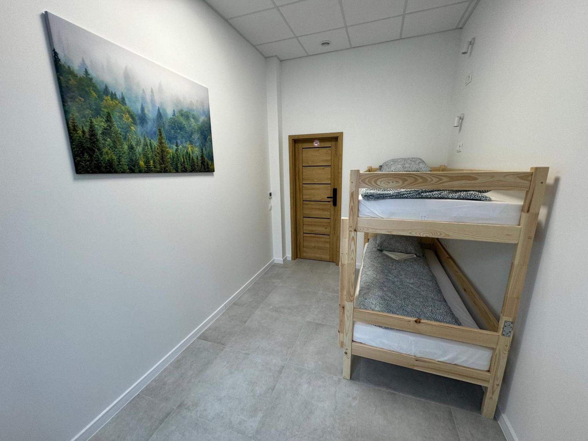 Green Hostel Katowice - 24H Parking Экстерьер фото